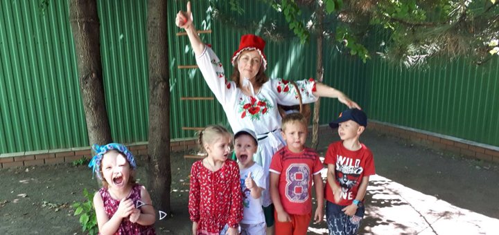 Развитие творческих навыков в детском саду «Бусинки» в Днепре. Записывайте ребенка по скидке.