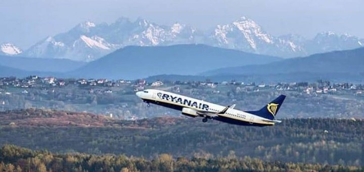 Ryanair 16