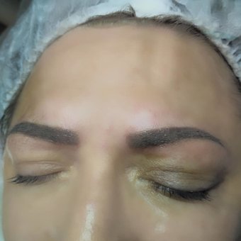 Permanent eyebrow makeup at the Natalineil studio in Kiev. Do it at a discount.