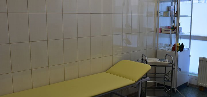Комплексне обстеження у отоларинголога та видалення вушних пробок у центрі «VV Clinic».