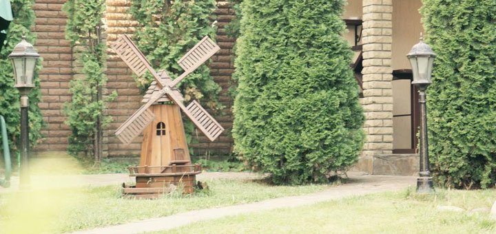 Готель «Гусарський» в Києві. Забронювати номер зі знижкою. Недорогі готелі в Києві.