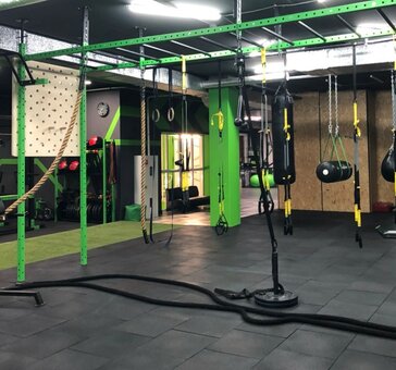 TRX classes at the NEFORMAT sports club in Brovary. Buy a promotional subscription.