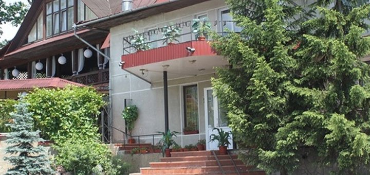 Hotel Verkhovyna. Book a room at a discount. Cheap hotels in Kiev.