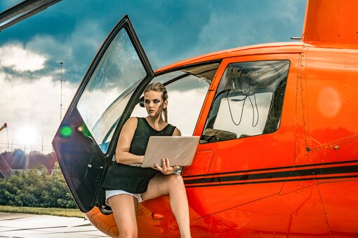 Бізнес перельоти на вертольоті від «Heli.com.ua». Замовити зі знижкою.