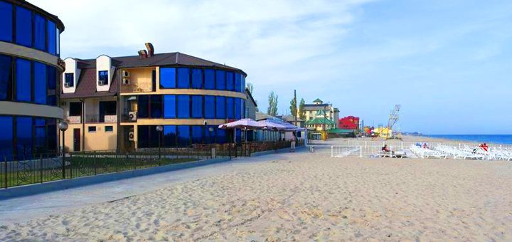 The recreation center "Solar" in Zatoka. Book a room at a discount. Inexpensive vacation in Zatoka. Vacation at sea is inexpensive.