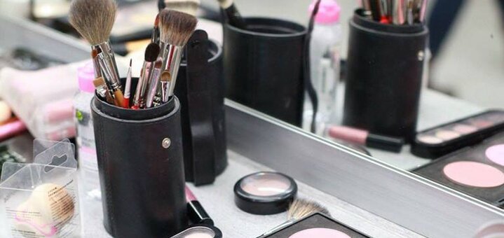 Знижка на макіяж від салону краси healthy beauty