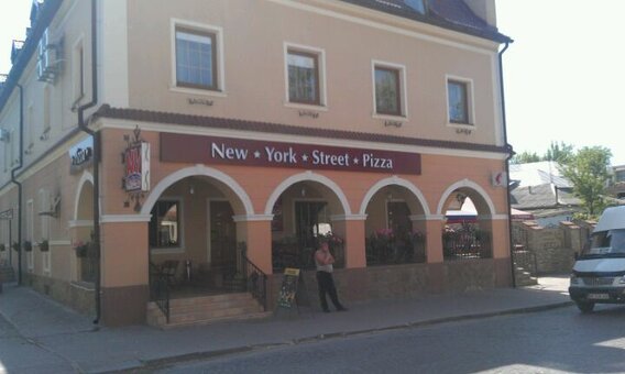 New York Street Pizza