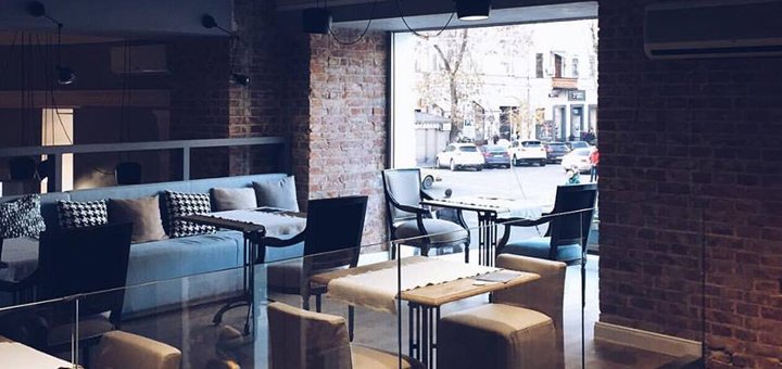 Promotion in the coffee shop "Invogue Cafe"