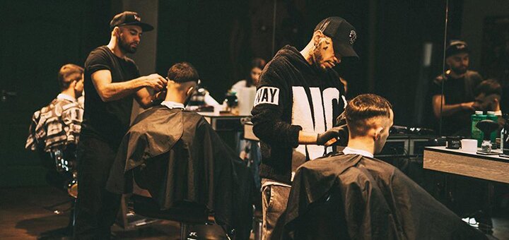 Мужская стрижка, укладка и коррекция бороды в барбершопе «Bulldog Barbershop» в Киеве 2