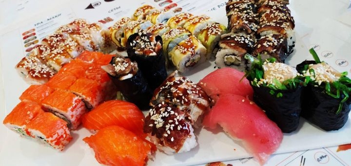 Promotion for sushi sets in Japanika in Kharkov.