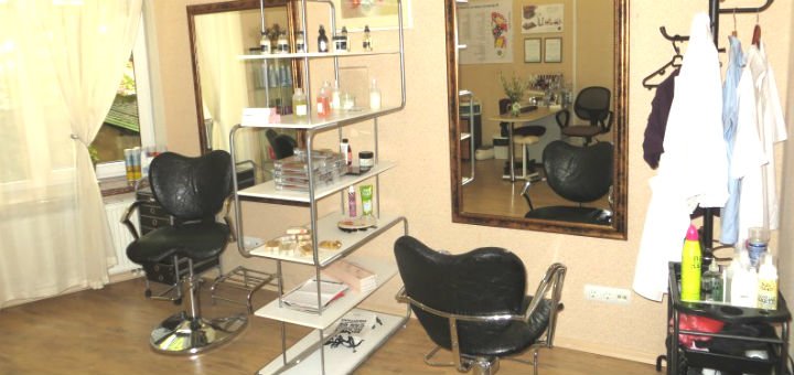 Hairdressing salon of the real esthete beauty salon in lviv. sign up to a hairdresser for a promotion.