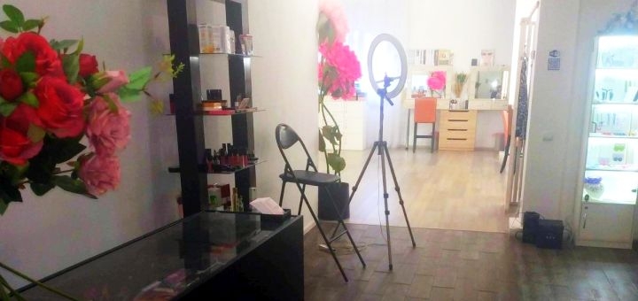 Beauty lab Irina Beskrovnaya, hair treatment
