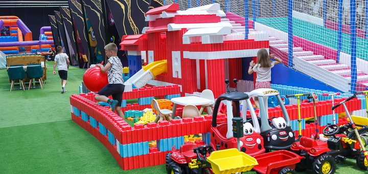 Children's entertainment park Fly Kids on Zdolbunovskaya. Visit for promotion 21