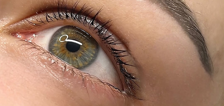 Eyelash extension specialist Zinaida. Visit on special offer 11