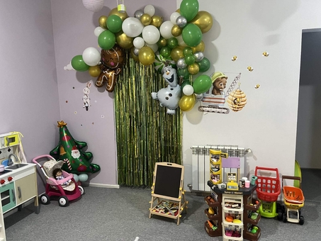 Playroom There are children. Visit for a special offer of 8