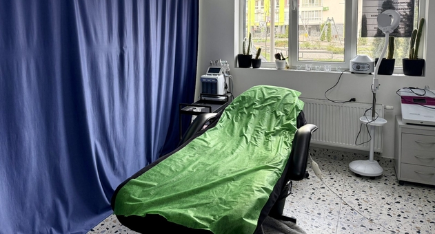 Anna Domnikova's beauty salon. Visit with a special offer of 8