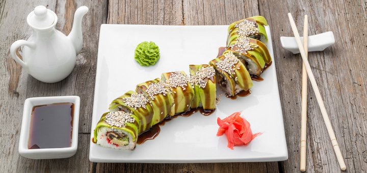 Delivery of sushi from tratoria Terra Mare near Vinnitsa. Submit for the promotion.