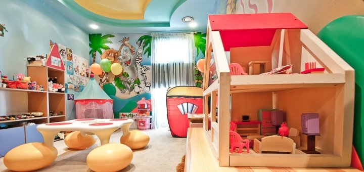Discounts in the children&#39;s center &quot;players&quot;