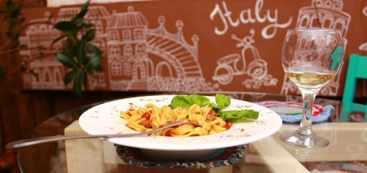 low prices in the restaurant "My Pasta"