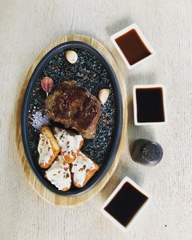 Japanese cuisine restaurant &quot;yakitoria&quot;. discounts on all menus