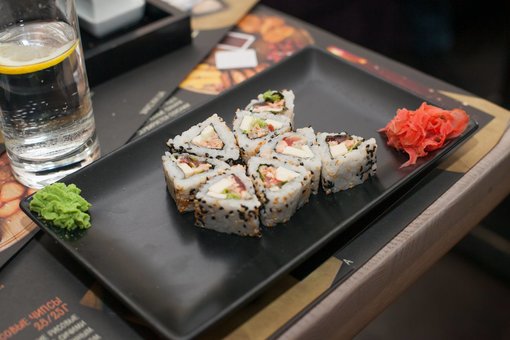 Japanese cuisine restaurant &quot;yakitoria&quot;. discounts on all menus
