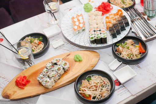 Japanese cuisine restaurant &quot;yakitoria&quot;. discounts on all menus