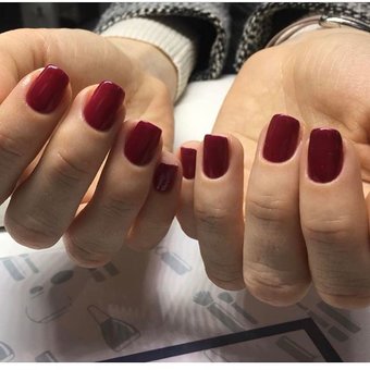 Маникюр дизайн ногтей в салоне «Chic Nail Bar» в Киеве. Записывайтесь по скидке.