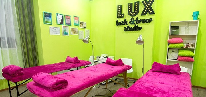 Studio &quot;lux&quot;. discounts on eyelash extension.