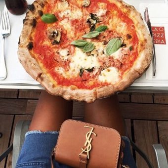 Pizza at home "Home Pizzeria" in Kiev. Order food delivery at a discount.