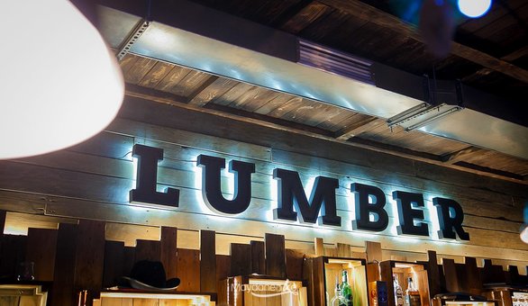 Страви американської кухні в ресторані «Lumber» в Дніпрі. Забронювати столик недорого