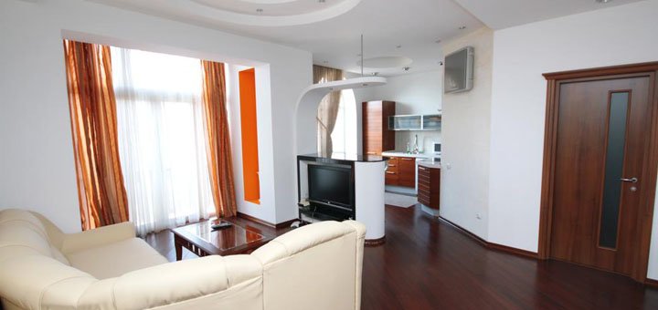 Discounts for holidays in "real home apartments in kiev center" 9