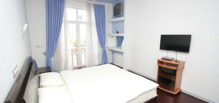 Discounts for holidays in "real home apartments in kiev center" 1