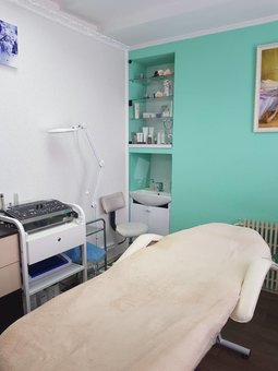 Body shaping cabinet «Leo-S» in Dnipro. Sign up for a cavitation campaign.