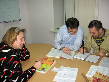 Teaching foreign languages at the Study-Expert language center in Kiev. Sign up with a discount