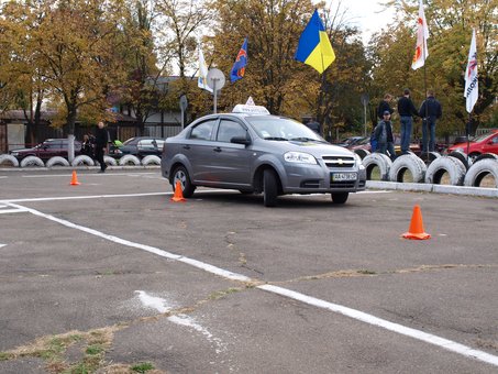 Курсы вождения «Константа-ГС» в Киеве. Оплачивайте по скидке.